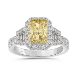 14K WHITE GOLD 2 3/4CT ROUND/BAGUETTE/RADIANT DIAMOND LADIES RING (CENTER STONE YELLOW RADIANT DIAMOND 2CT)